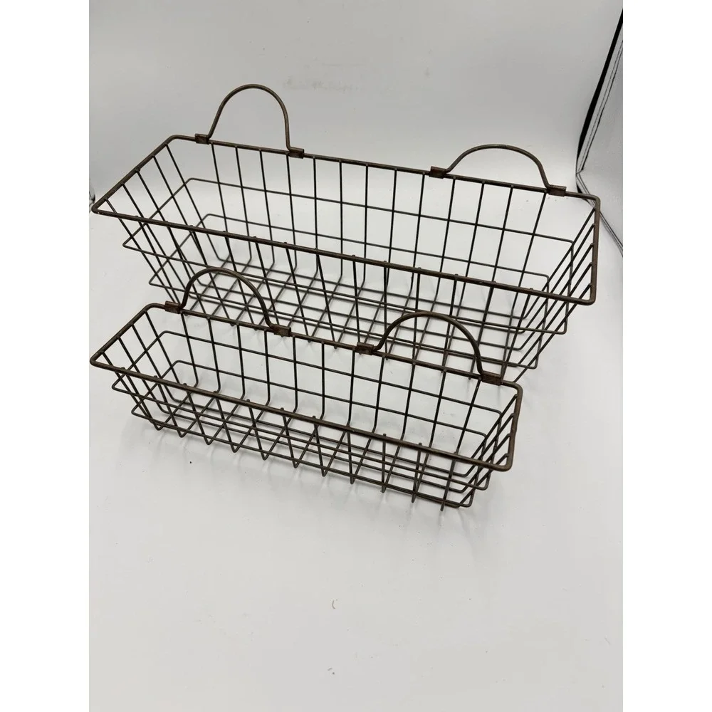 Farmhouse  Decor Wire Wall Basket Assorted Rust  2 Piece 15